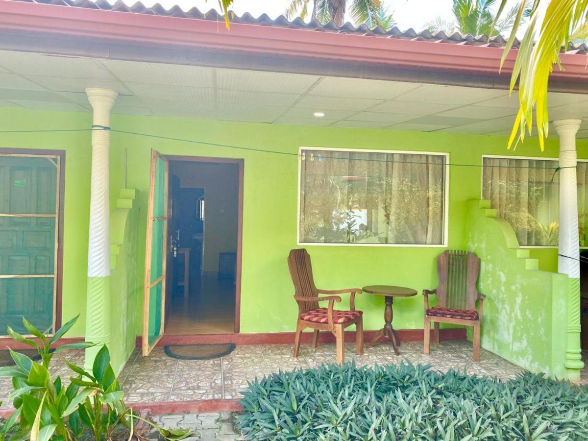 Green Land Villa Ахангама Екстериор снимка